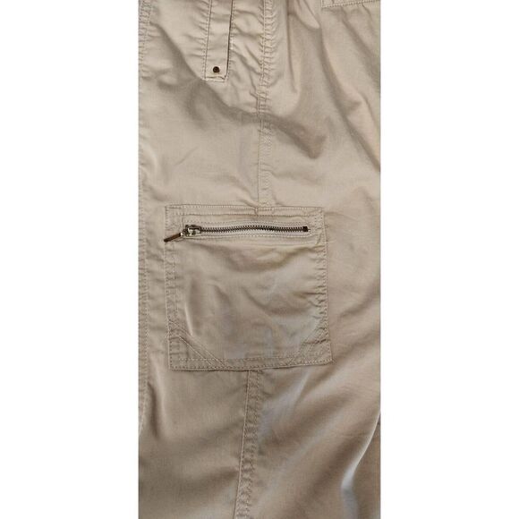 Chico's Luxe Twill Utility Cropped Cargo Pants Size 00/US XS-2 Color Kha… - Picture 7 of 10